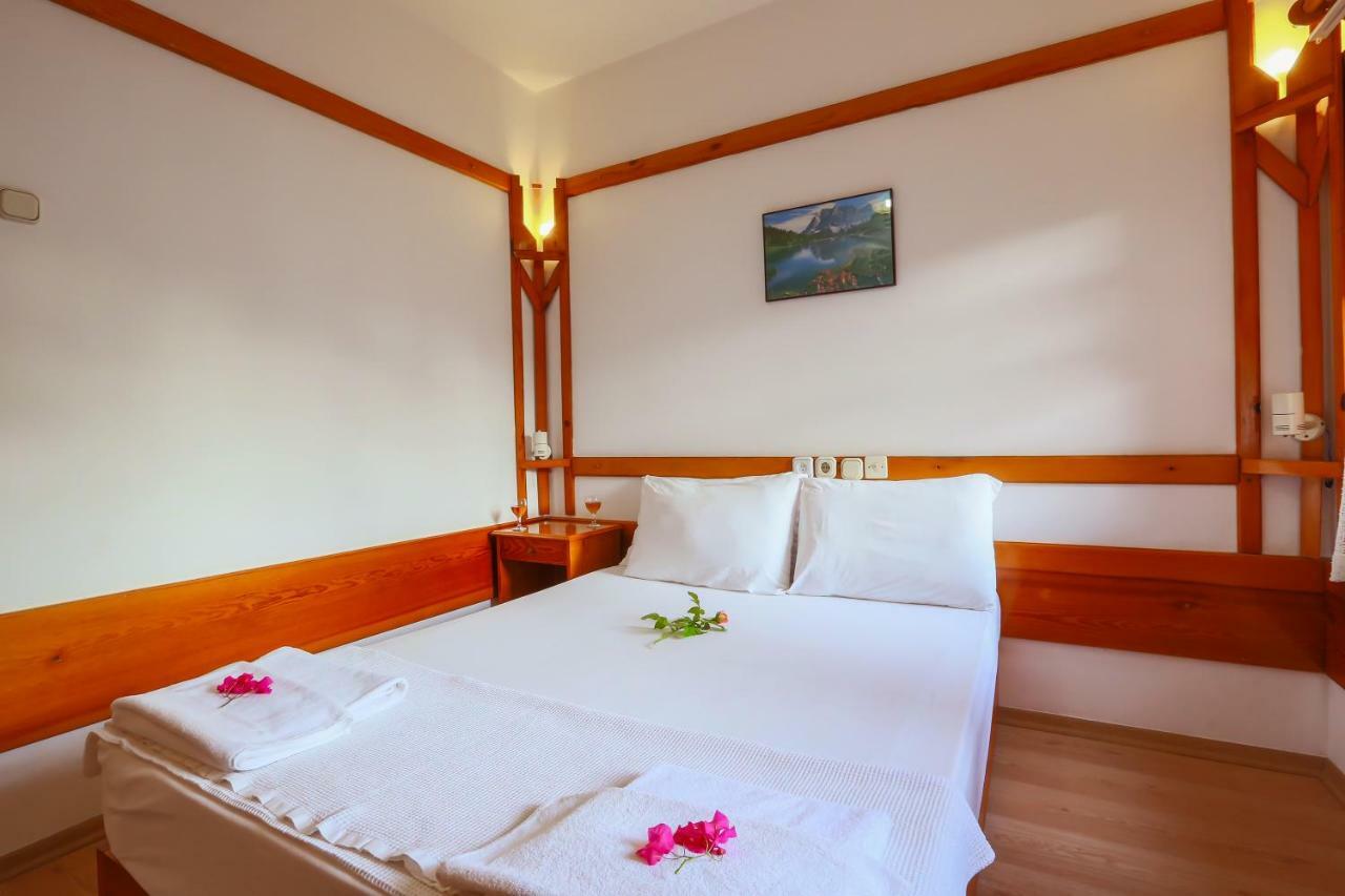 Hotel Villa Oenemli Сиде Екстериор снимка