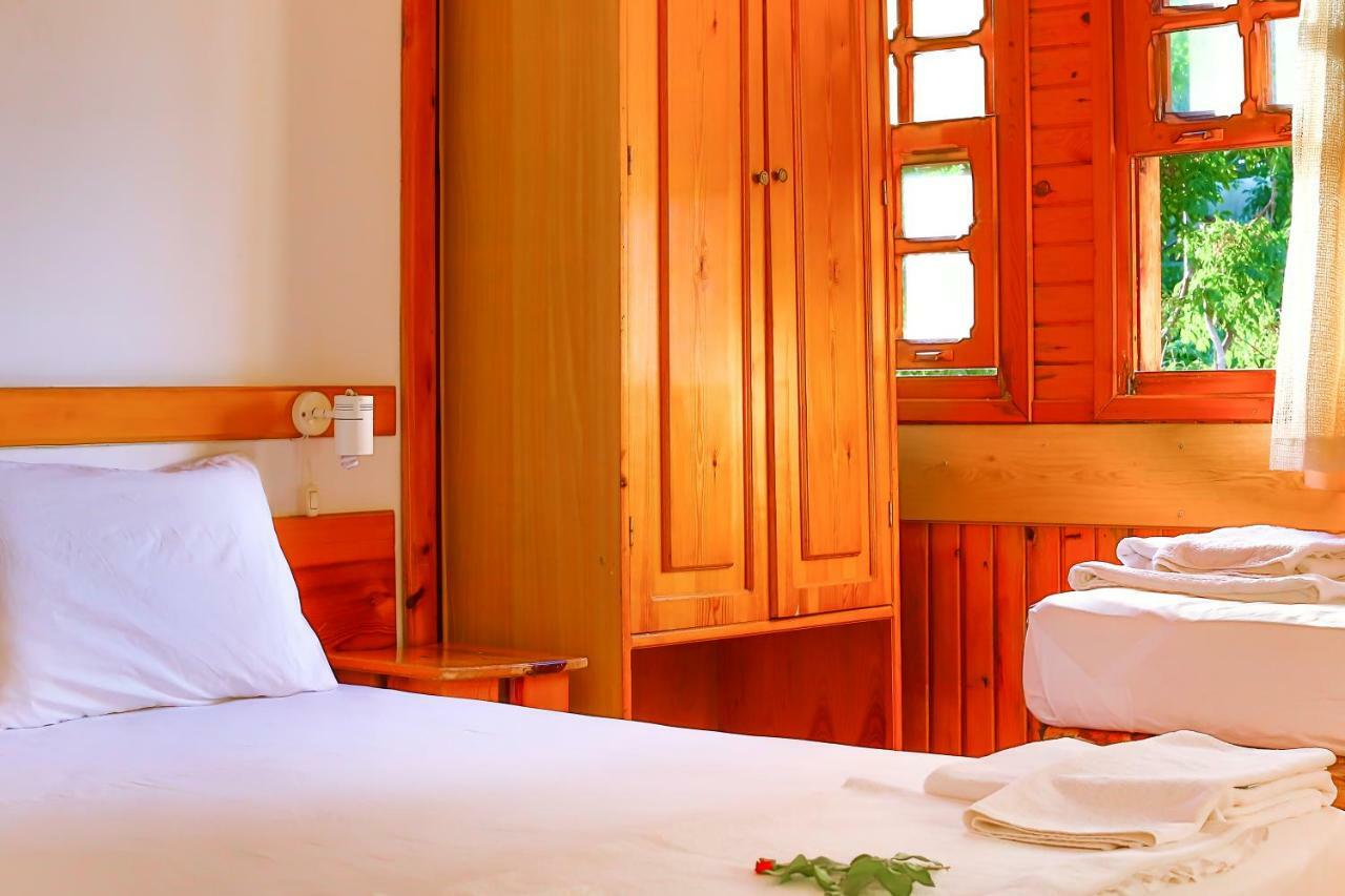 Hotel Villa Oenemli Сиде Екстериор снимка
