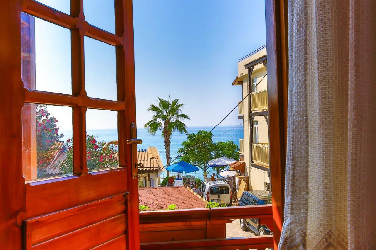 Hotel Villa Oenemli Сиде Екстериор снимка